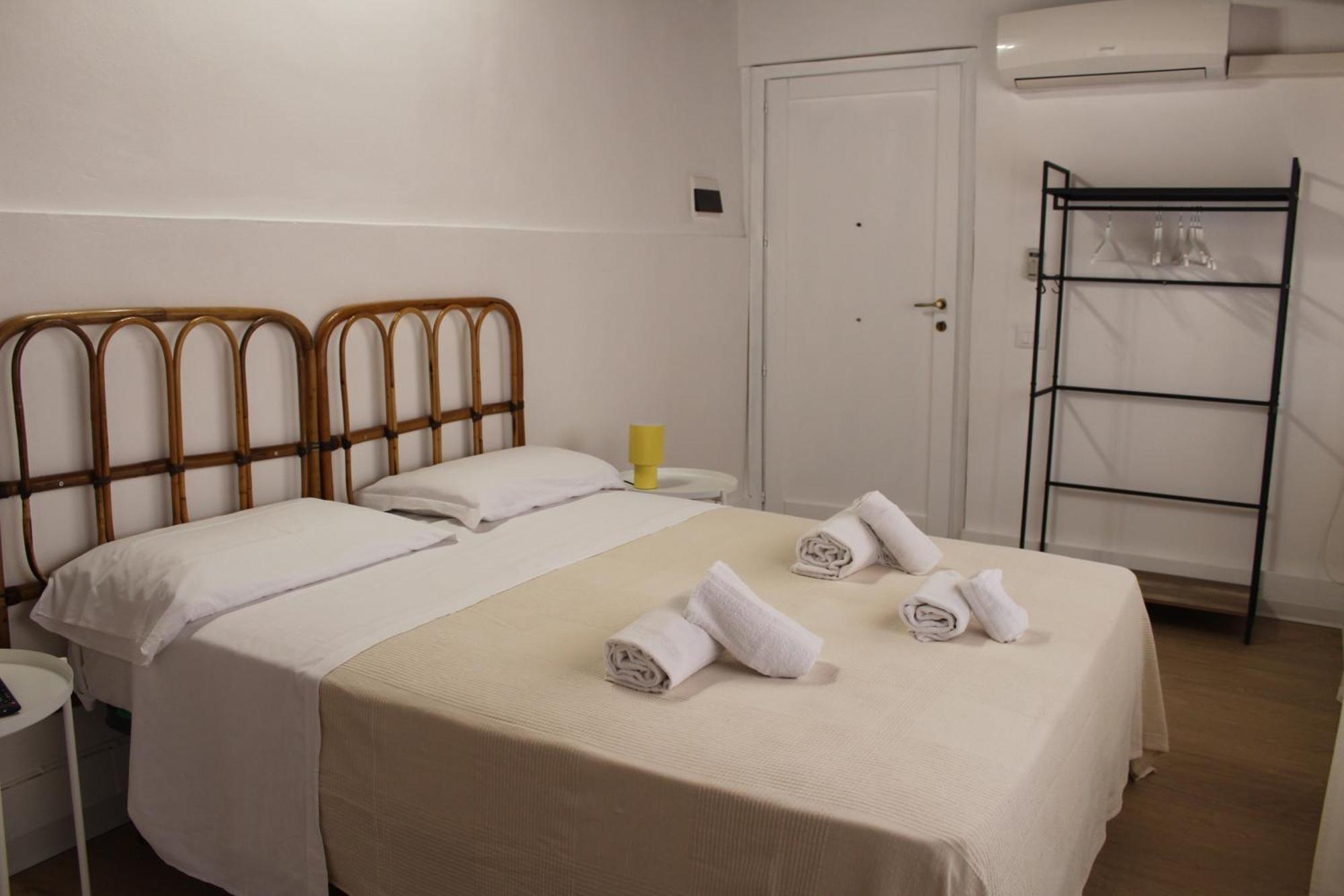 Terrasini 2000 Home Holidays Экстерьер фото